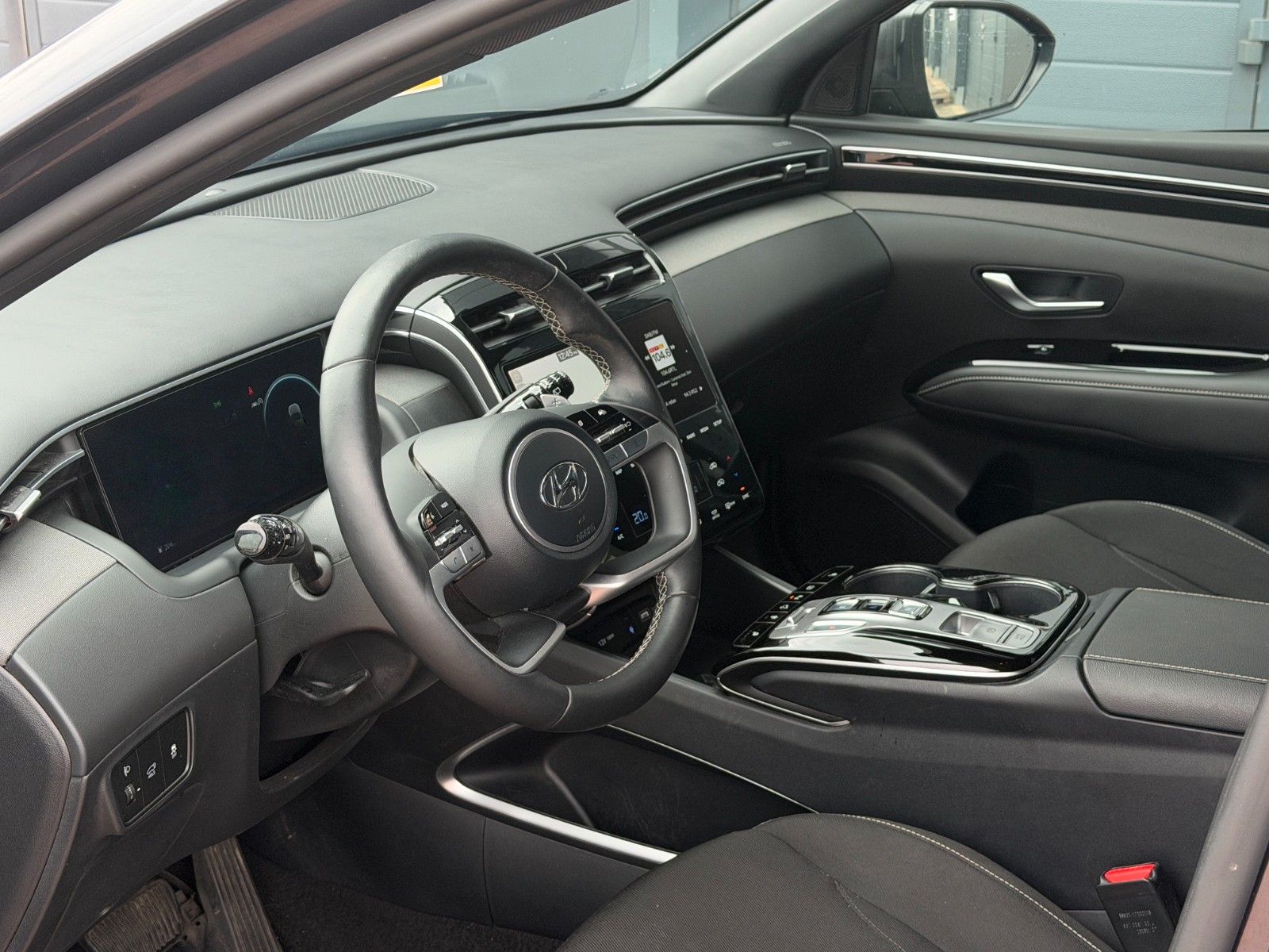 Fahrzeugabbildung Hyundai TUCSON 1.6 T-GDI 48V Blackline *8-fach*ACC*AHK*