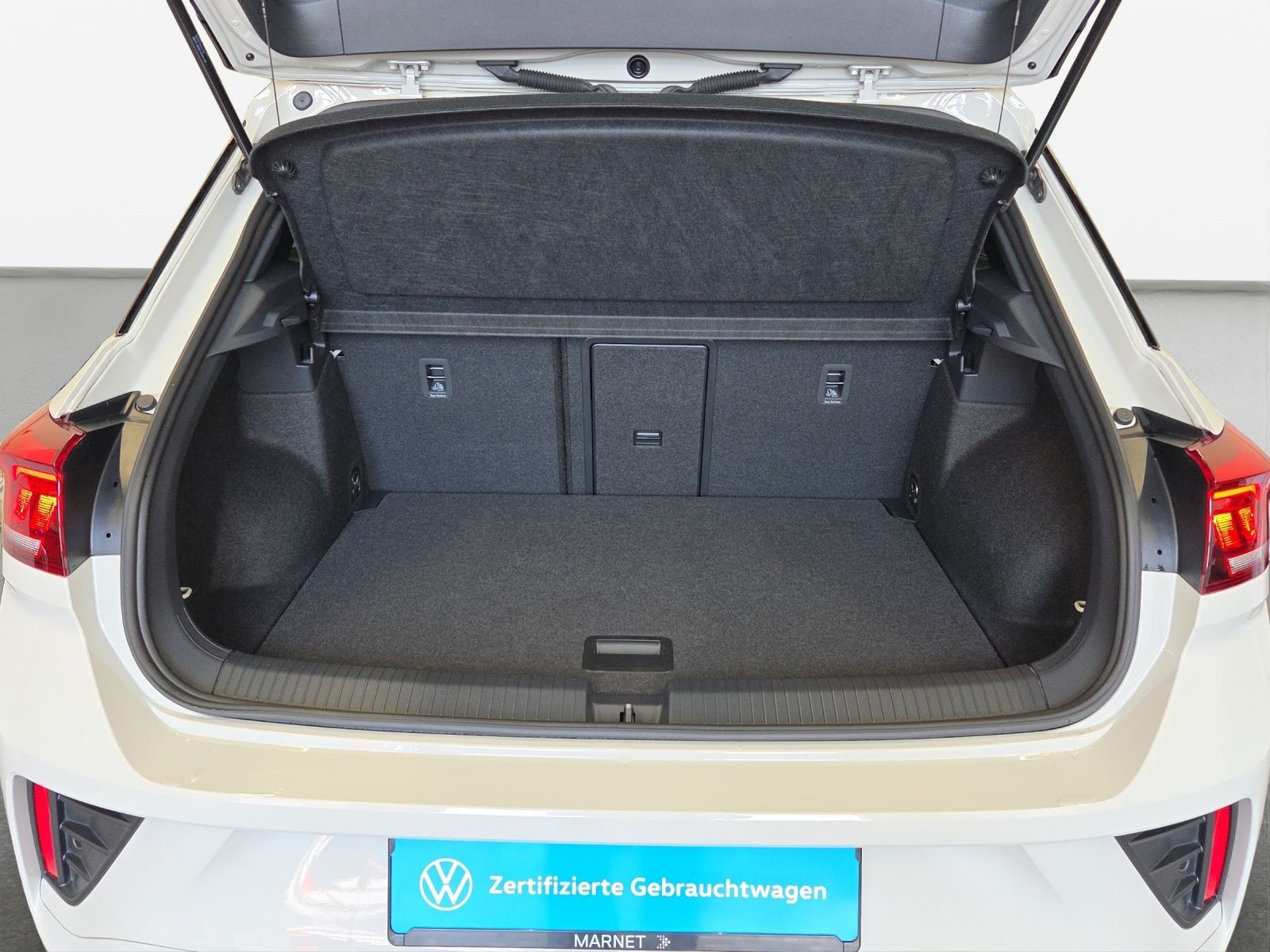 Volkswagen T-Roc - Bild 12
