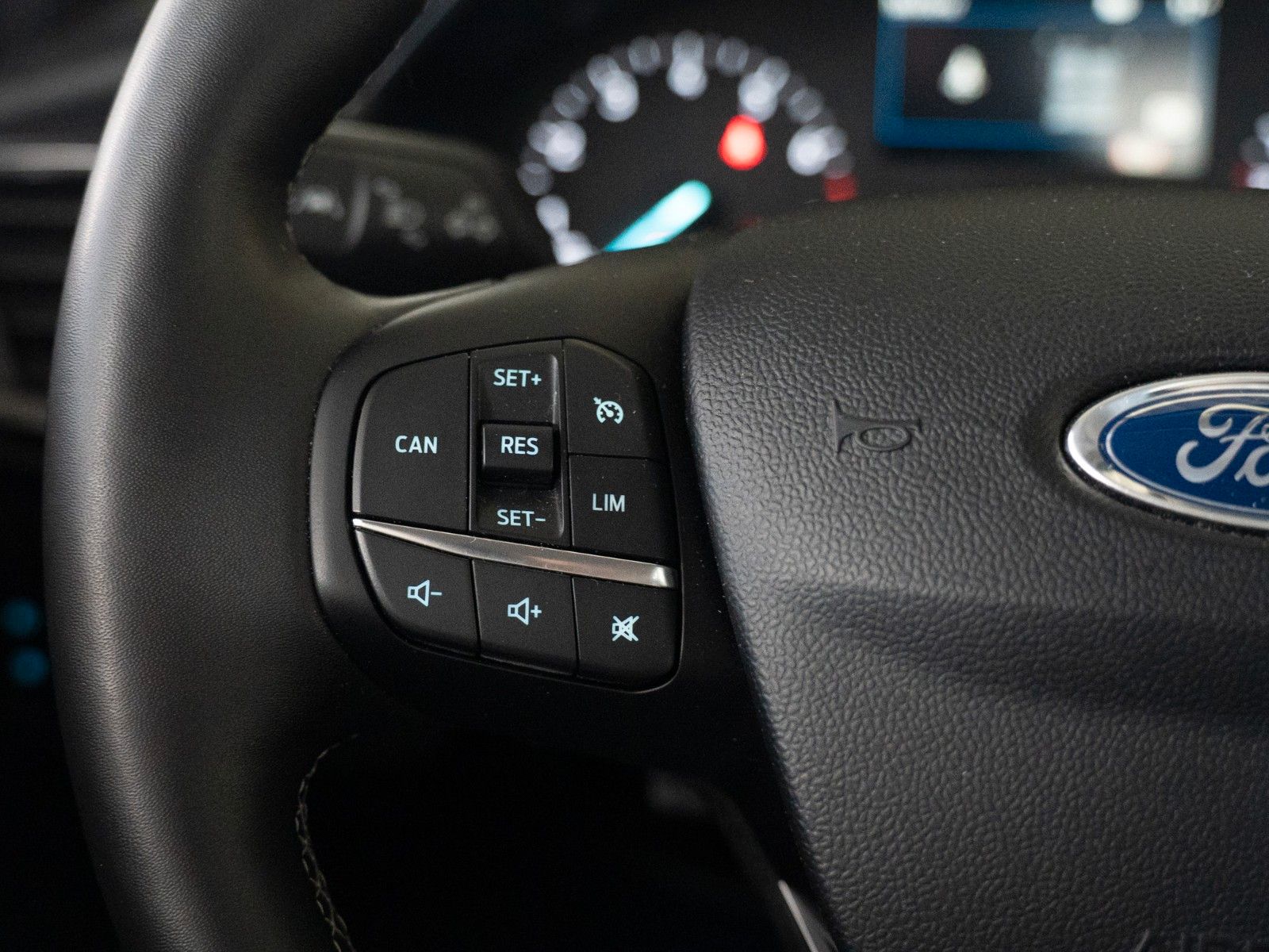 Fahrzeugabbildung Ford Puma Titanium WINTER-P/KAMERA/LED/NAVI/DAB