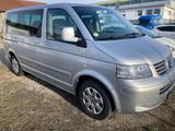 Volkswagen VW Bus T5 1,9 TDI Multivan - Volkswagen T5 Multivan mit Diesel-Antrieb: Kleinbus, 1.9