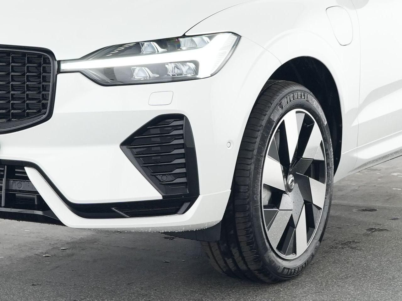 Fahrzeugabbildung Volvo XC60 Plus Dark Recharge Plug-In Hybrid AWD