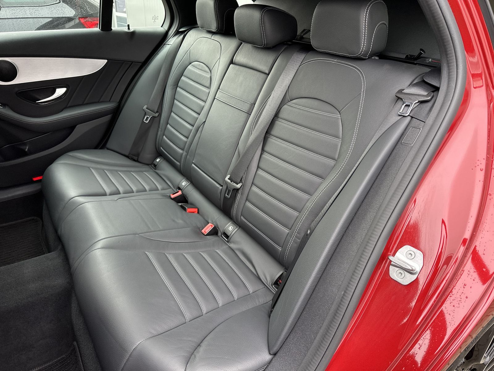 Fahrzeugabbildung Mercedes-Benz C 220d T 4Matic AMG-Line NAV+LED+DISTRONIC+19ZO
