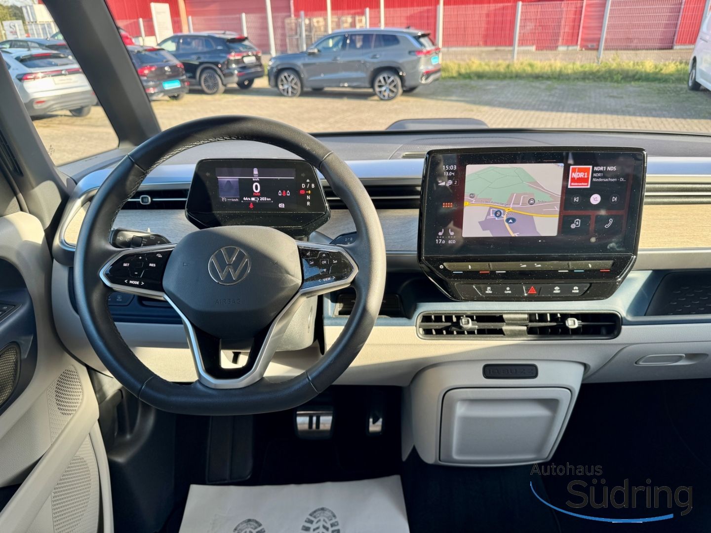 ID. Buzz Pro 77kWh AHK Navi IQ.Light