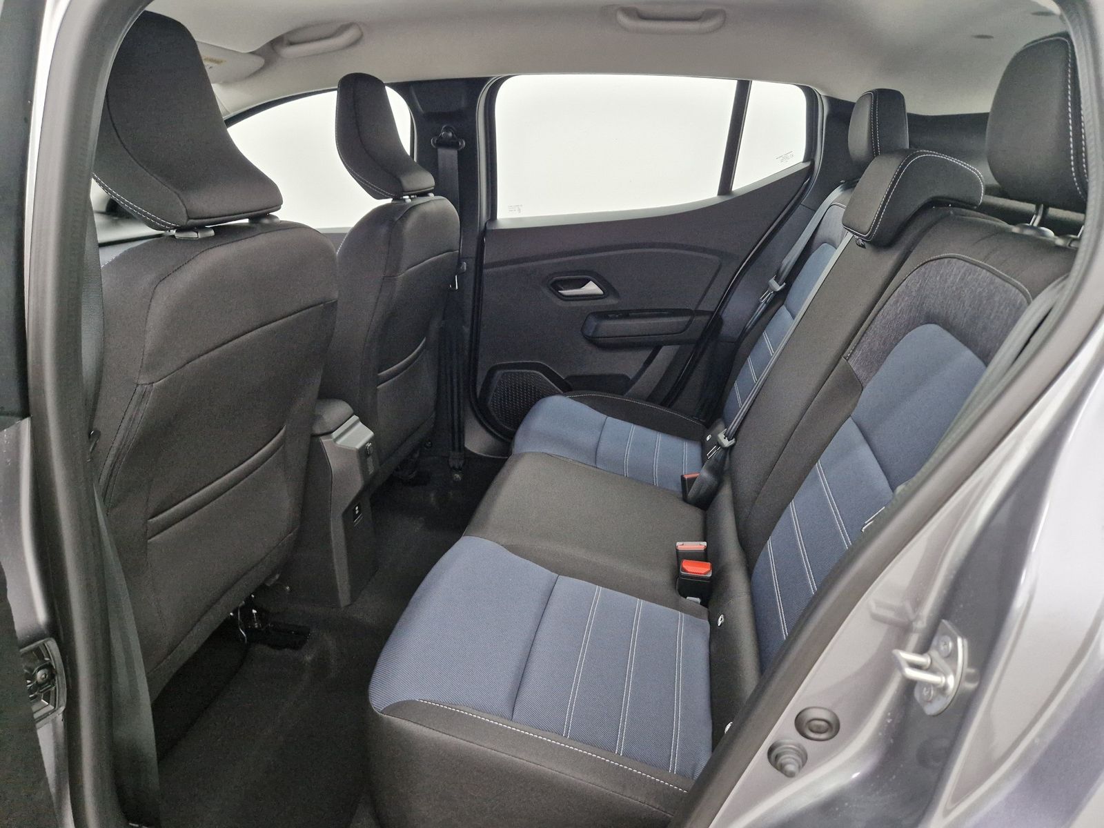 DACIA Sandero Eco-G 120 Expression Winter Benzin&Gas – Bild 9