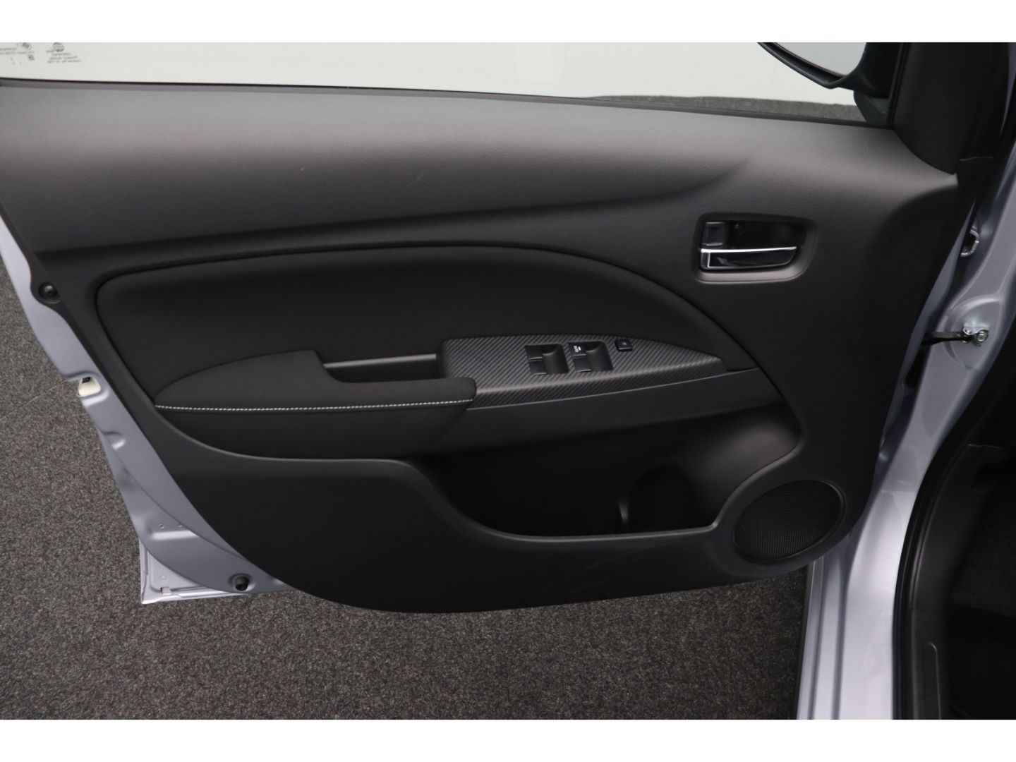 Fahrzeugabbildung Mitsubishi Space Star 1.2 Select+ Kamera  DAB