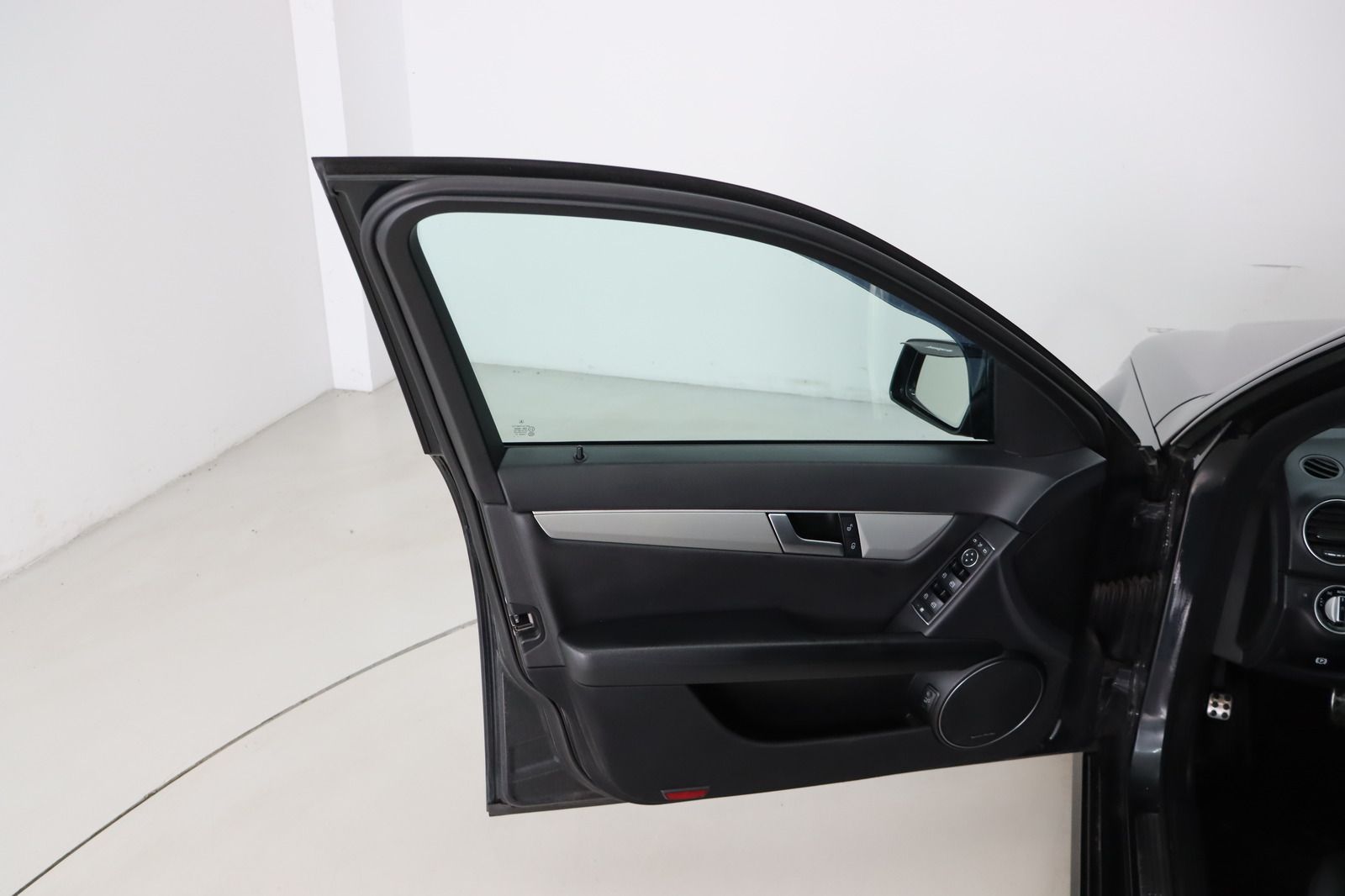 Fahrzeugabbildung Mercedes-Benz C 250 CDI T BlueEFF AVANTG. AMG-Paket * DIS *