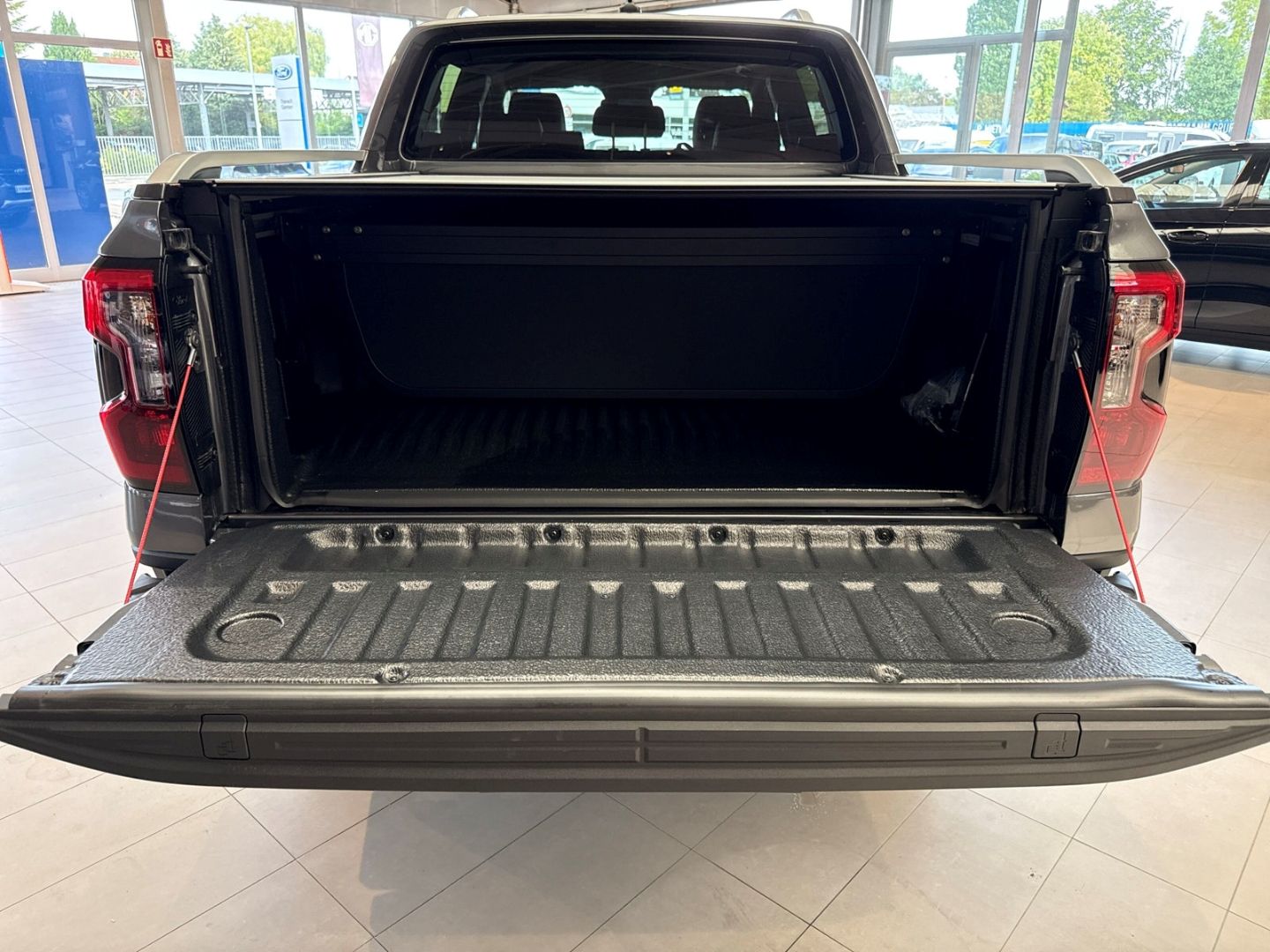 Fahrzeugabbildung Ford Ranger Plug-in-Hybrid Wildtrak e-4WD Doppelkabin