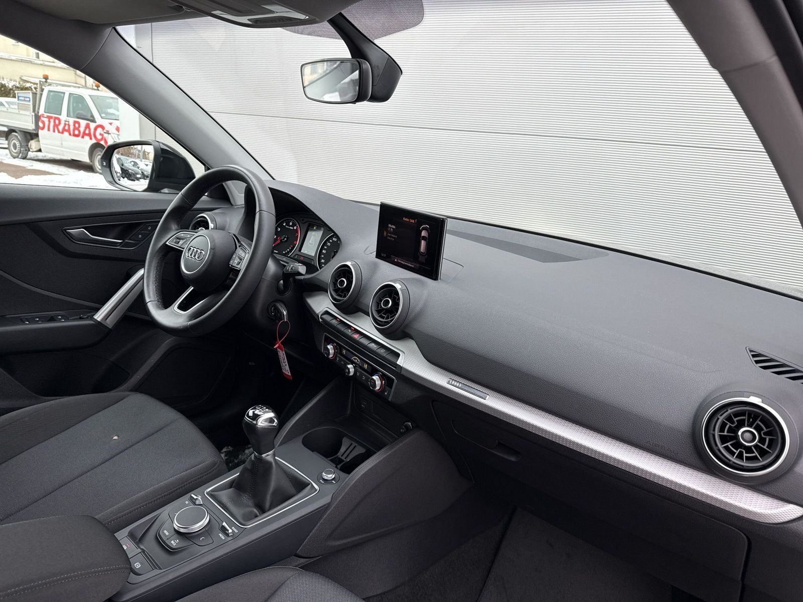 Fahrzeugabbildung Audi Q2 35 TFSI advanced LED Kamera Parkass.