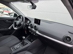 Fahrzeugabbildung Audi Q2 35 TFSI advanced LED Kamera Parkass.