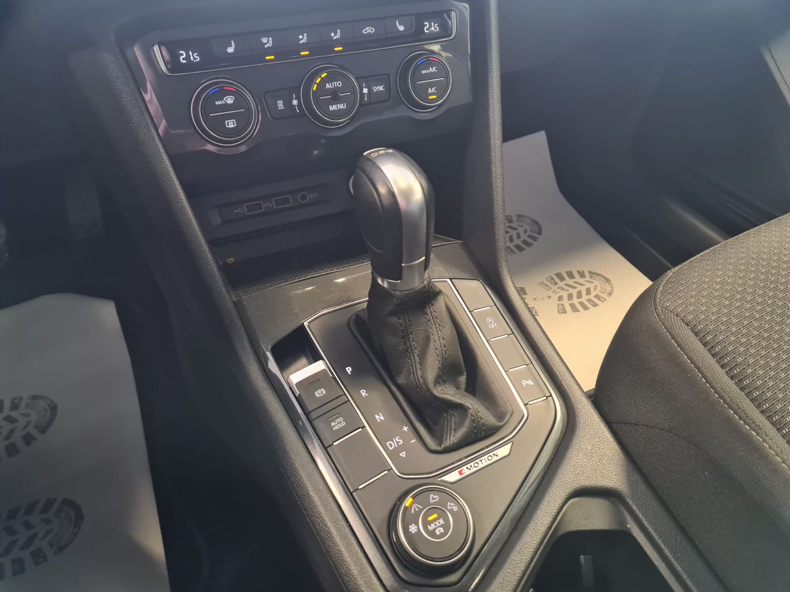 Fahrzeugabbildung Volkswagen Tiguan Allspace Comfortline 4Motion / NAVI / AHK