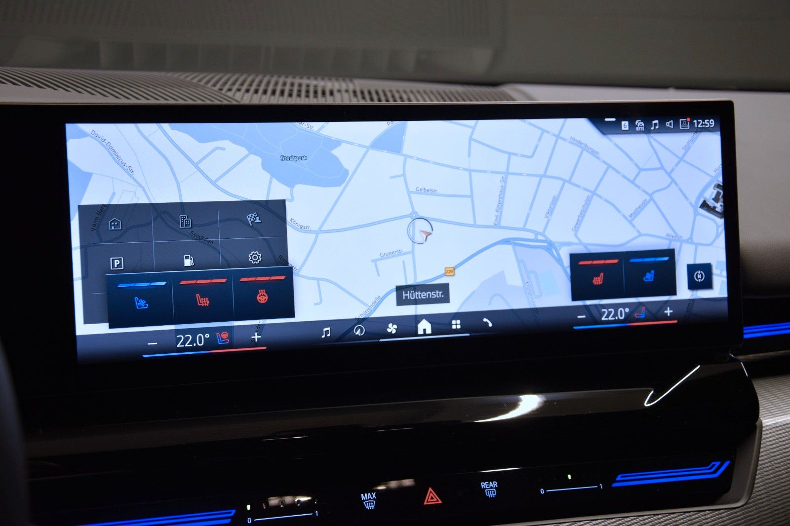 Fahrzeugabbildung BMW 520d xDrive Tour M Sport Pro Iconic Glow Stndhzg