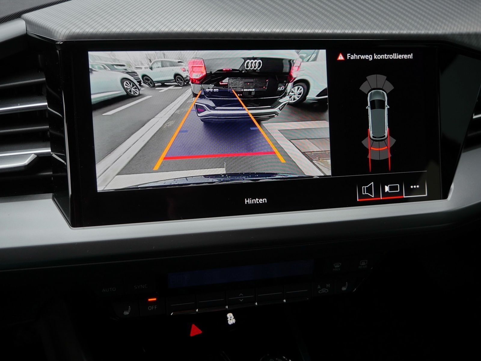 Audi Q4 e-tron - Bild 16