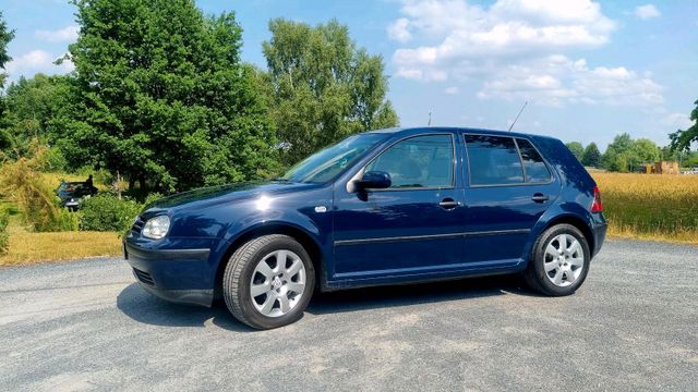 Volkswagen VW Golf 4 mit Standheizung und AHZV