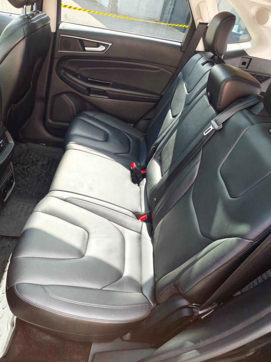 Ford Edge Titanium Bi-Turbo 4x4 Panorama Leder Kamera