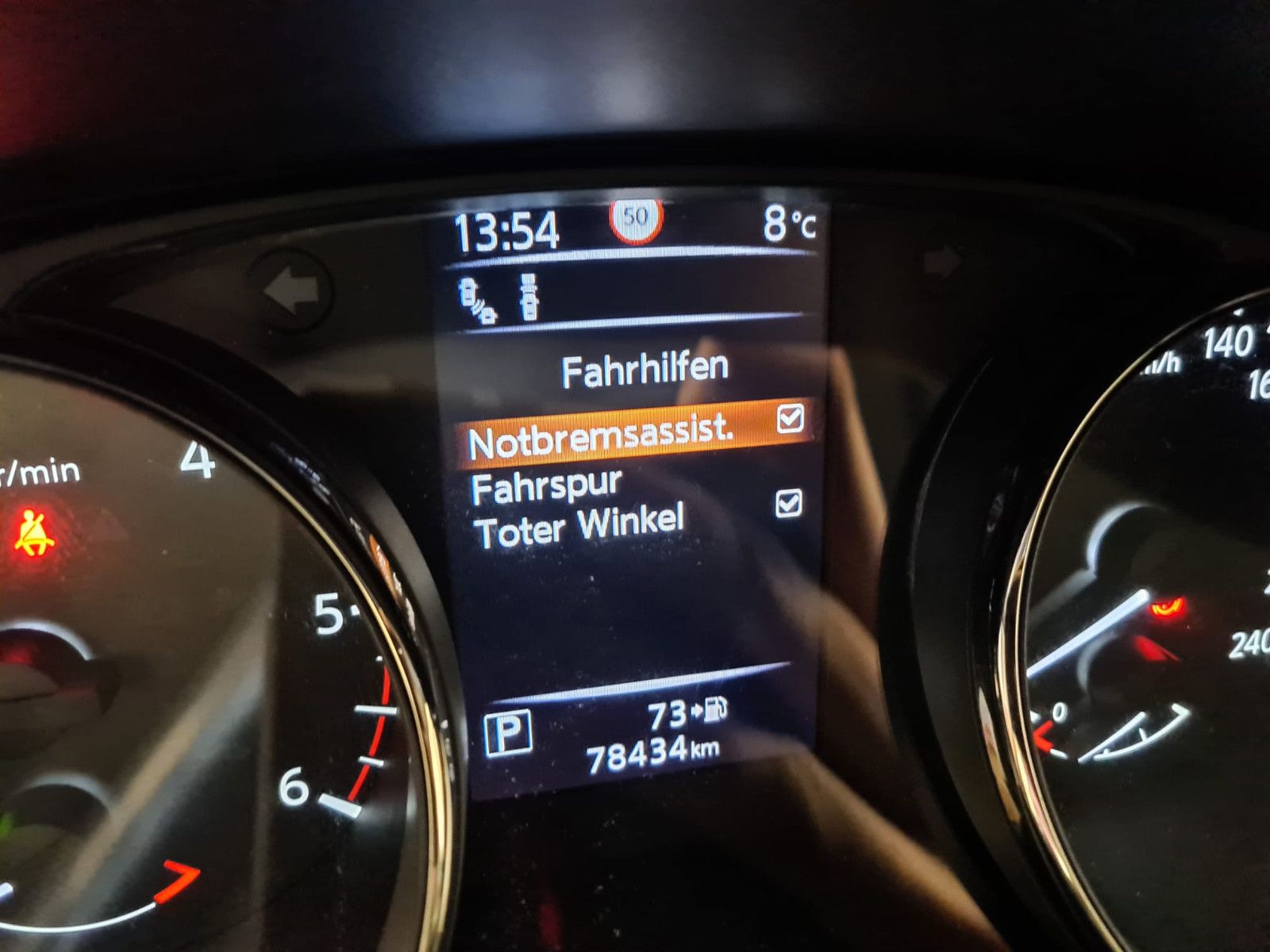 Fahrzeugabbildung Nissan X-Trail N-Connecta 4x4 / KAMERA