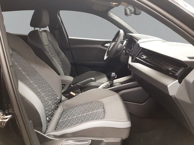 Fahrzeugabbildung Audi A1 allstreet 30TFSI S-tronic LED Kamera PDC Navi