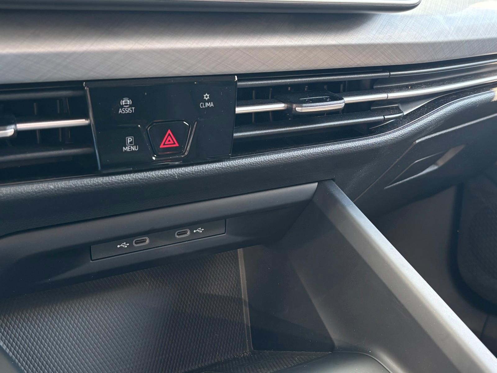 Volkswagen Golf VIII Variant 1.5 eTSI 85 kW Life *ACC*LANE*, миниатюра 17
