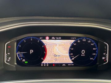 Fahrzeugabbildung Volkswagen T-Roc 1.5 TSI Style DSG AHK Navi Matrix