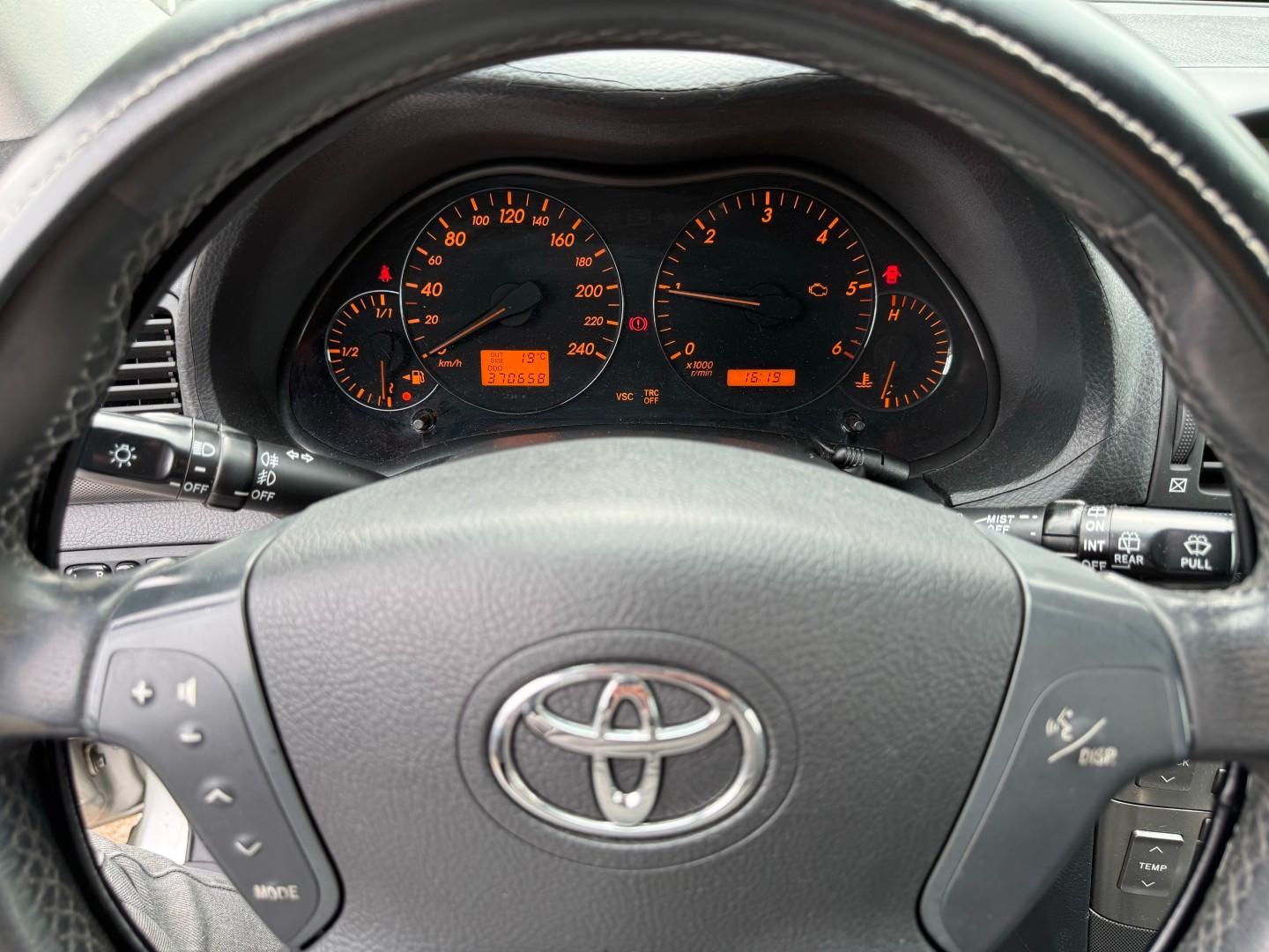 Toyota Avensis 2005 — photo 14