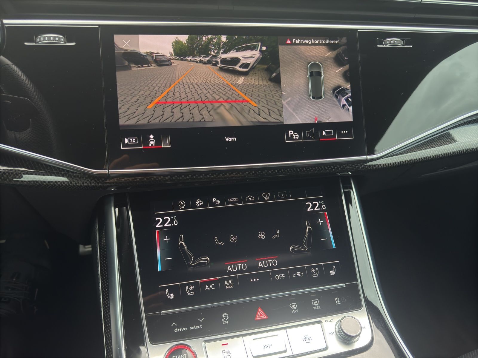 Audi SQ8 - Bild 12
