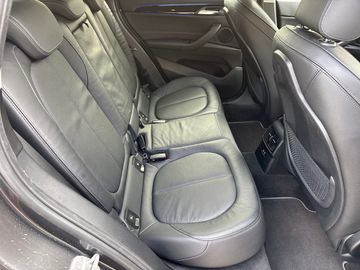 BMW X1 xDrive20d xLine DAB LED RFK Navi Tempomat