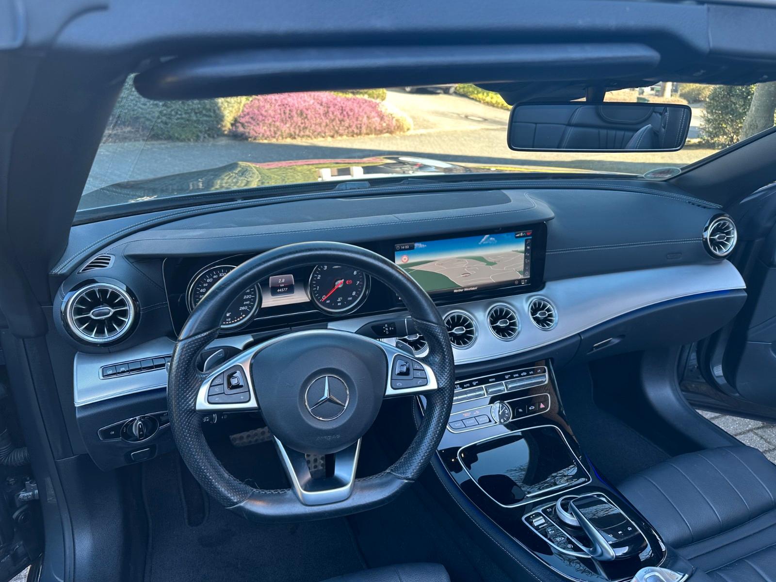 Mercedes-Benz E 300 Autom. - AMG-Line