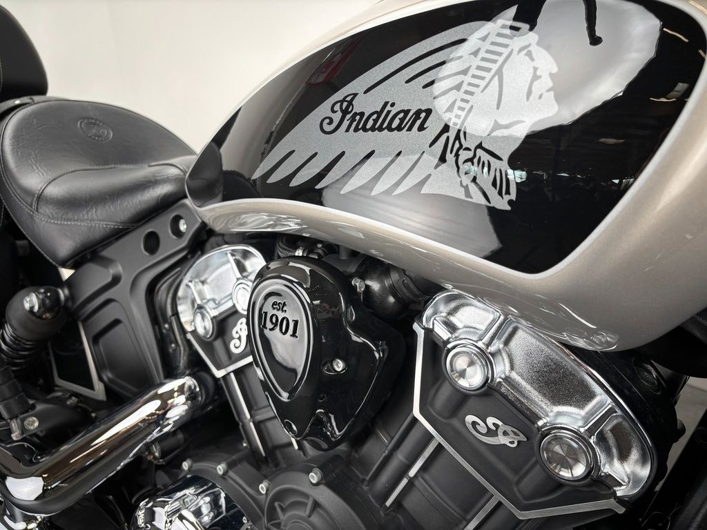 Fahrzeugabbildung Indian SCOUT *TOP-ZUSTAND *LEDER-TASCHEN