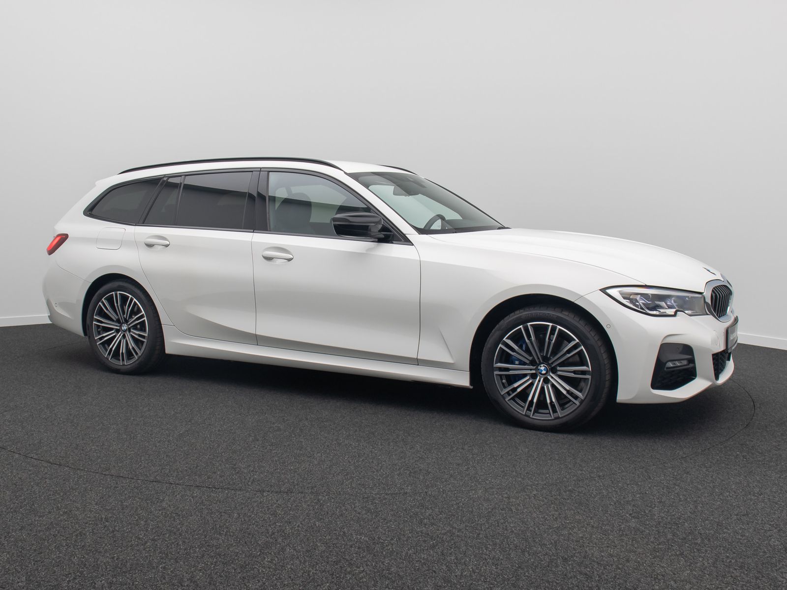 Fahrzeugabbildung BMW 330e xD M Sport DAB Laser AHK HUD Kamera Alarm