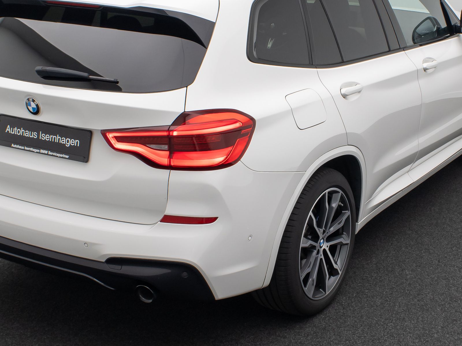 Fahrzeugabbildung BMW X3 xD20d M Sport HUD DisplKey DAB Alarm HiFi 20"