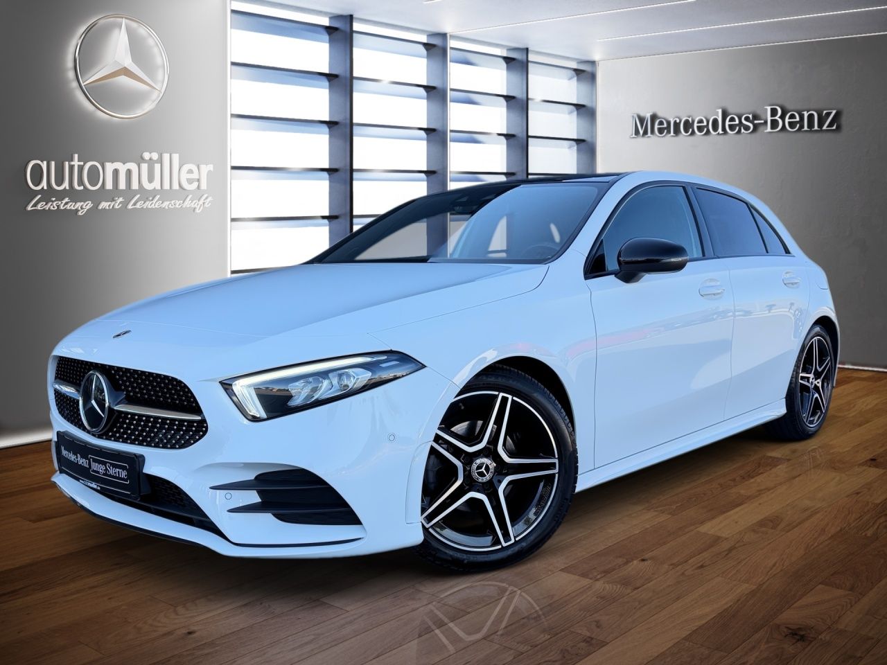 Mercedes-Benz A 180 AMG+AHK+PANO+DISTR+NIGHT+AMBIENTE+CARPL++