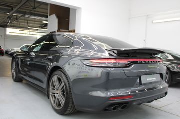 Porsche Panamera - 11