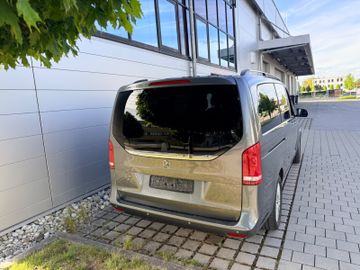 Mercedes V 250 - 12