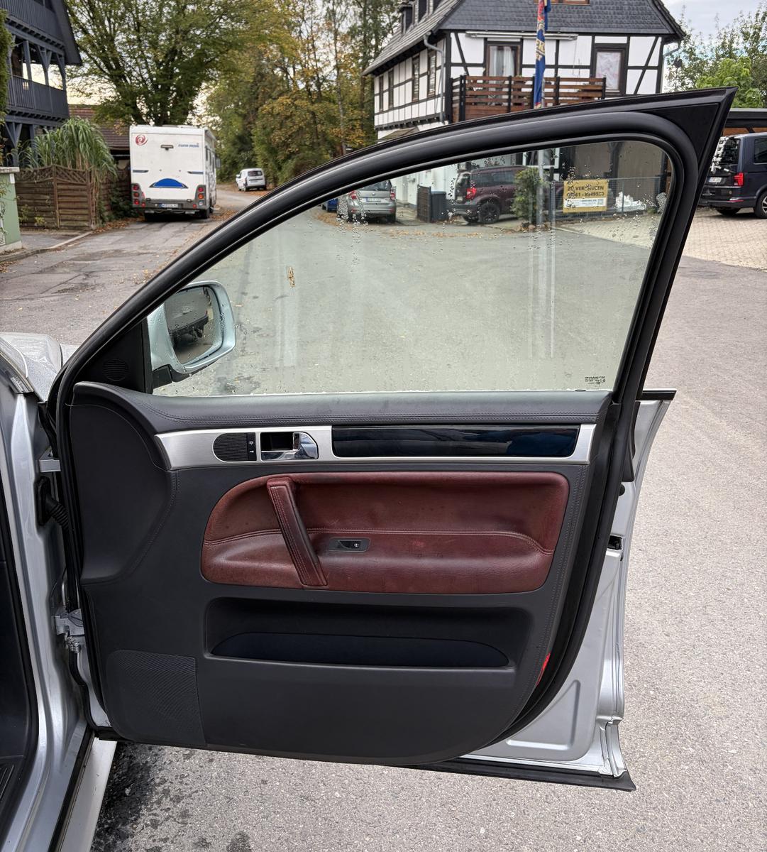 Volkswagen Touareg 2005 — photo 6