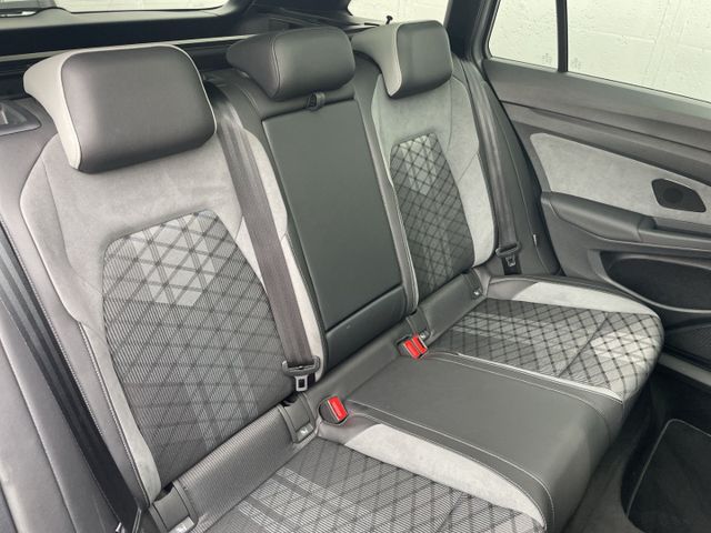 Golf Variant VIII 2.0TSI DSG R-line Pano/H&K/DCC