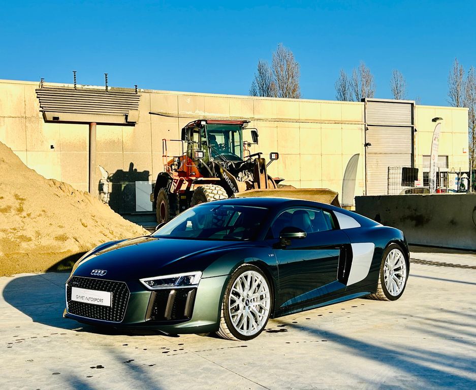Audi R8