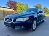 Volvo V70 Kombi Momentum*LEDER*XENON*AHK*KLIMATRONIK ! - gebrauchte Volvo V70 aus dem Jahr 2007