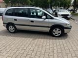 Opel Zafira 2.2 16V / Leder/7Sitze/Tüv 12.2026 - gebrauchte Opel Zafira aus dem Jahr 2001