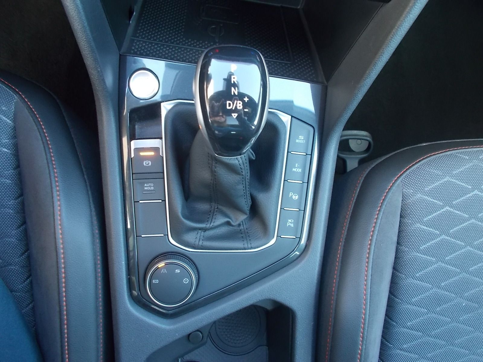 Fahrzeugabbildung SEAT Tarraco FR 1.4 e-Hybrid (245 PS) DSG