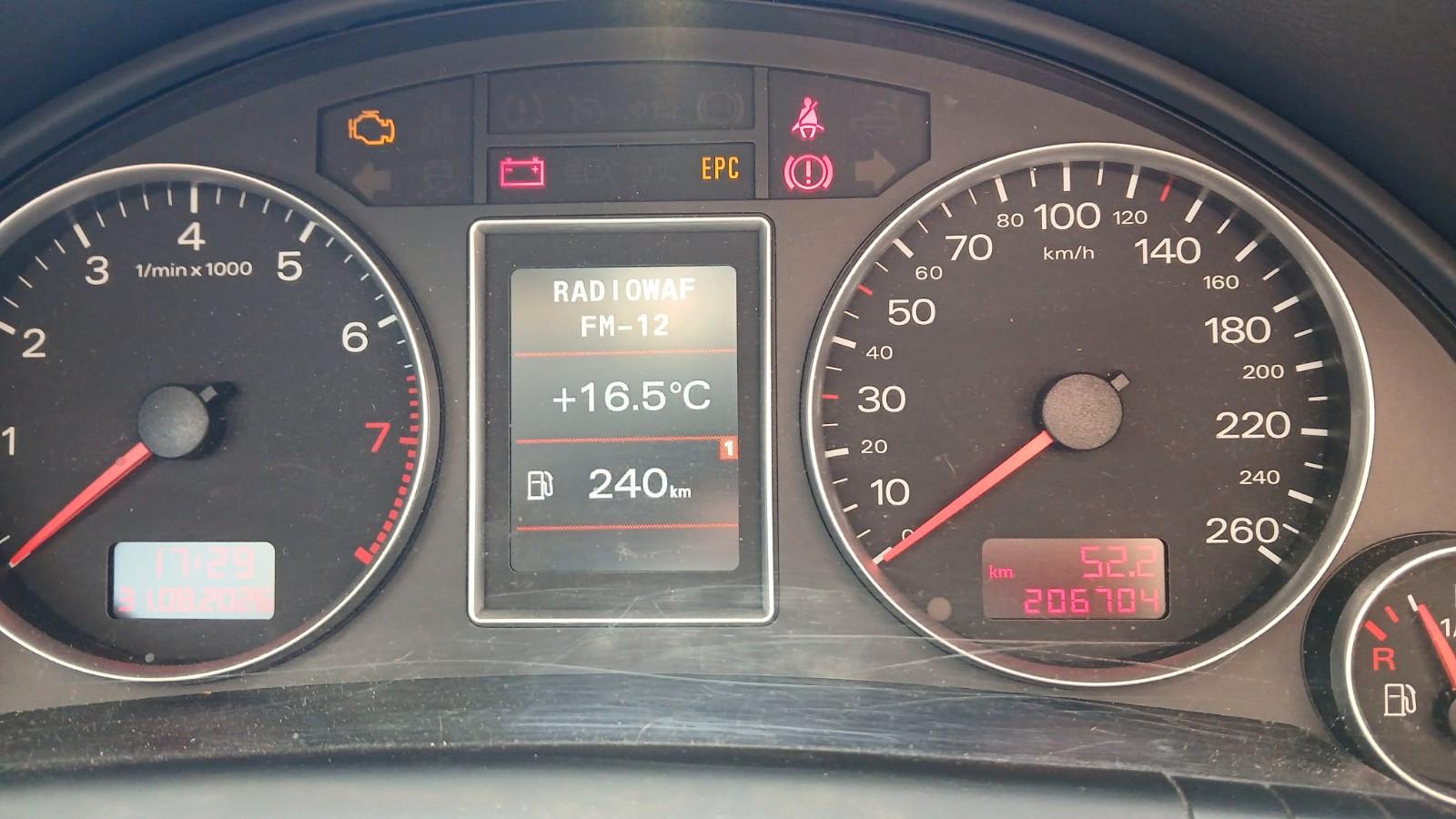 Audi A4 2006 — photo 12