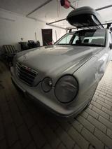 Mercedes-Benz E 200 KOMPRESSOR ELEGANCE Elegance - gebrauchte Mercedes-Benz E 200 aus dem Jahr 2000