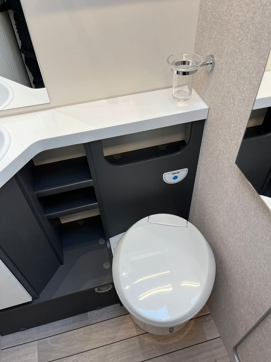 Fahrzeugabbildung Forster T 699 LF *Modell 26*Winterpaket*RFK*