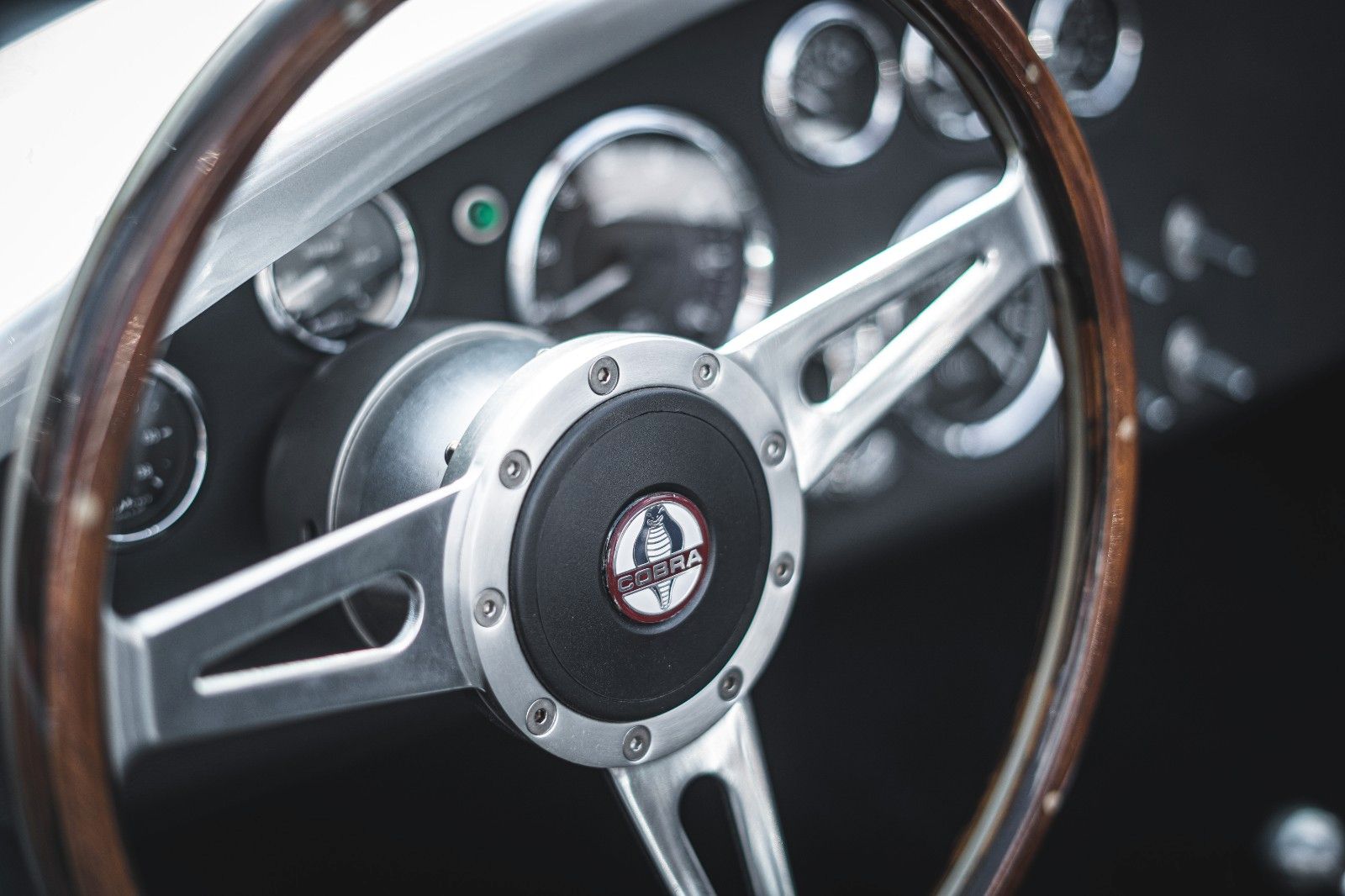 Fahrzeugabbildung Cobra FORD 5.0l V8 Traum Optik Original