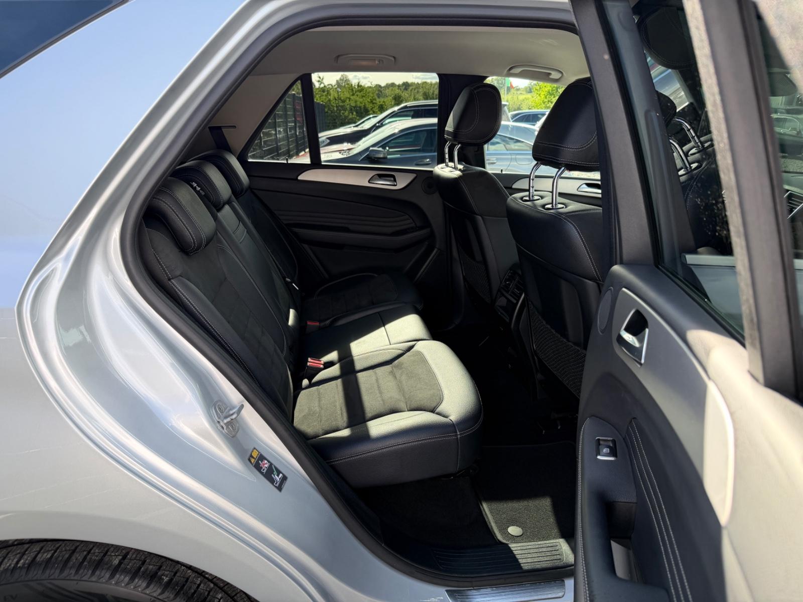 Mercedes-Benz ML 350 BlueTec 4M*7G*COMAND*AIRMATIC*H&K*AHK*