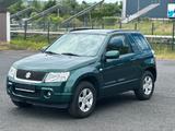 Suzuki Grand Vitara 1,6  4x4 , AHK ,Klima - Suzuki Grand Vitara: V6