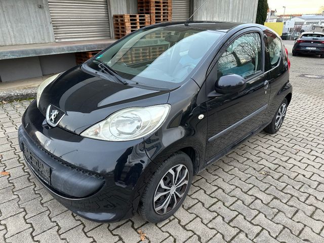 Peugeot 107 **TÜV 08/25**Klima*