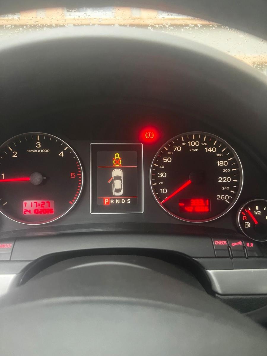 Audi A4 2006 — photo 6