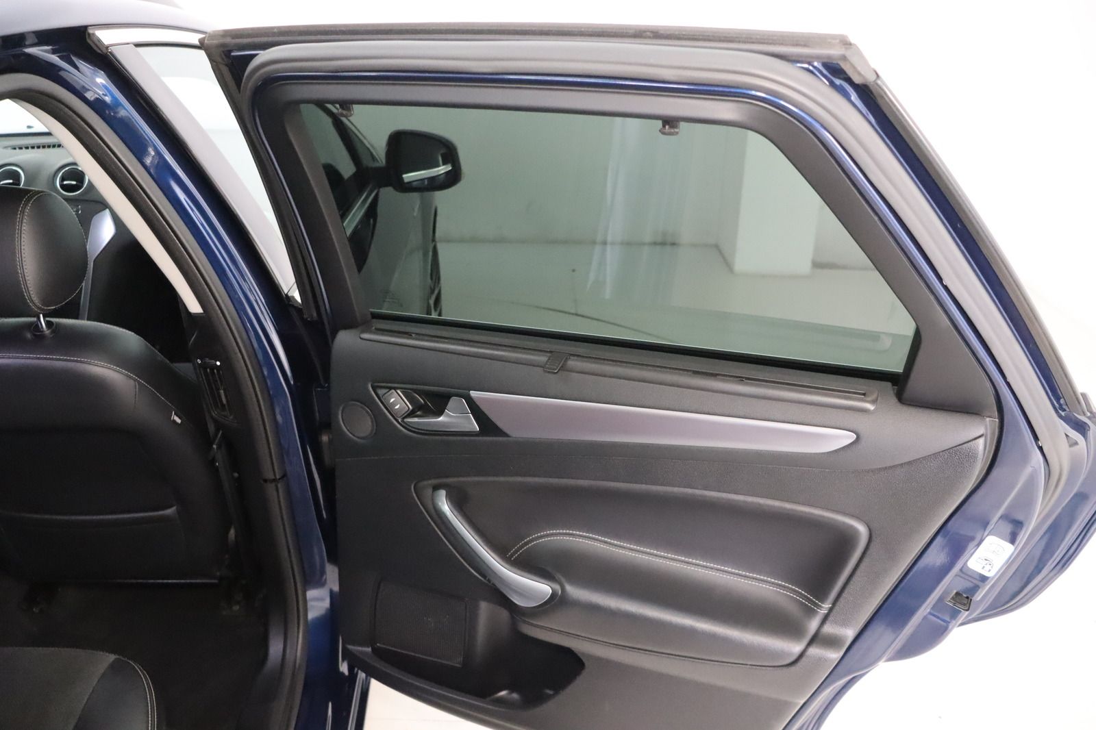 Fahrzeugabbildung Ford Mondeo Turnier 2.0i Titanium * Sitzhzg * Top