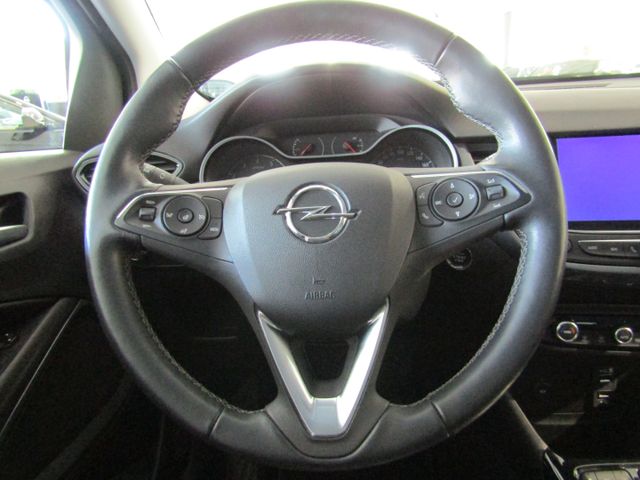 Crossland Elegance 1.2 131PS AUTOM NAV SHZ LHZ A