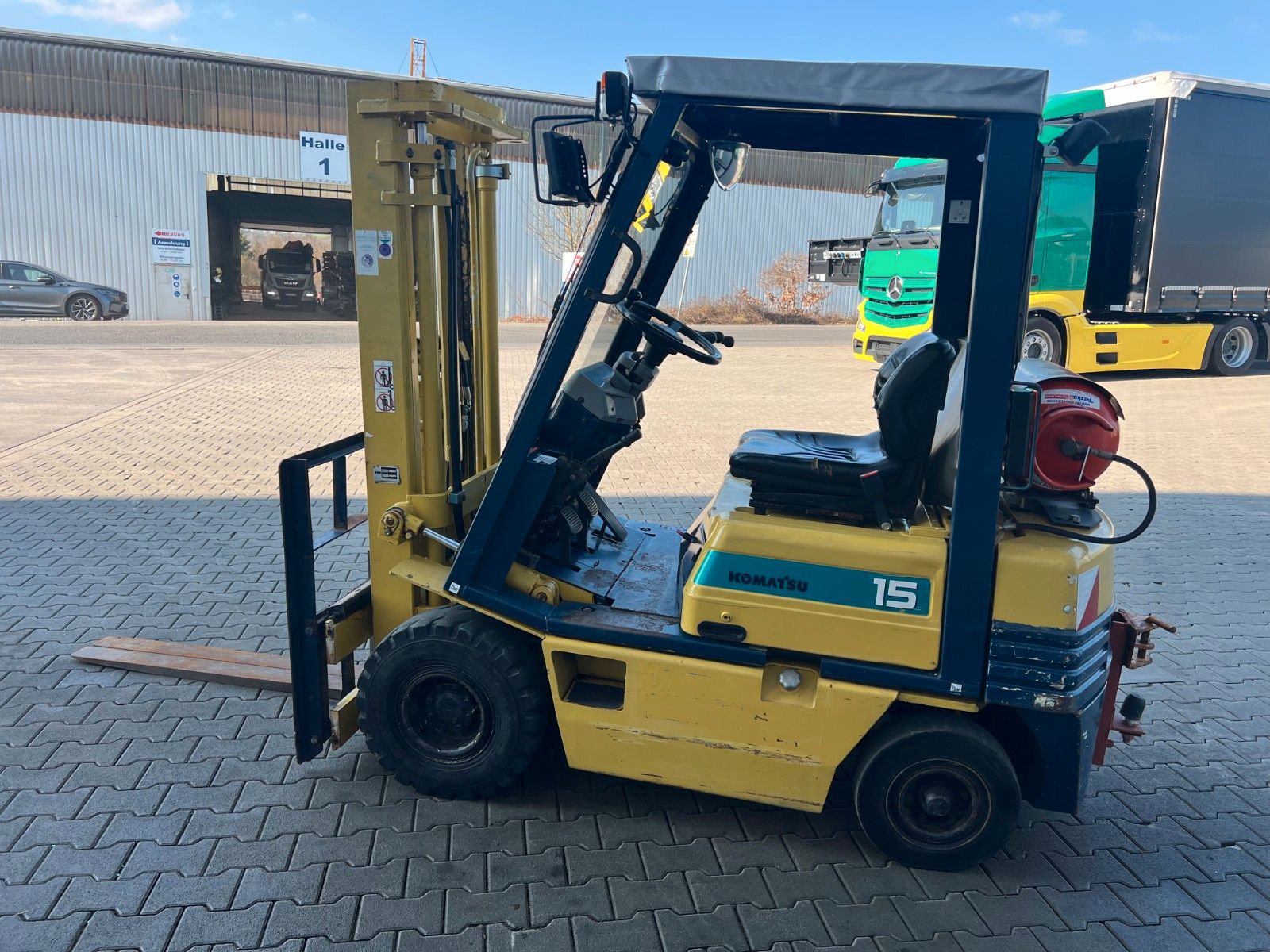 Fahrzeugabbildung Komatsu FG15T-15 / Gas / 1995 /