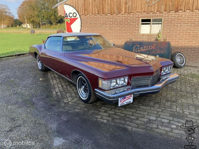 Buick Riviera boat tail coupe